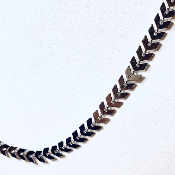 Chevron Silver Choker 16” Necklace - Picture 5 of 11